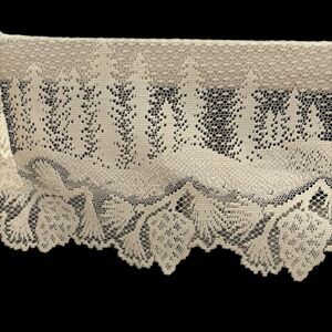 Heritage Lace Heirloom Pinecone Mantle Scarf Rustic Lodge Cabincore Cottage